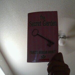 The Secret Garden by Frances Hodgson Burnett